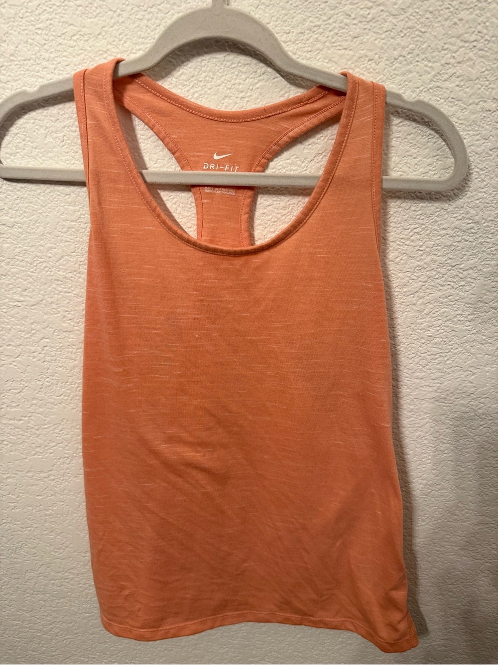 Nike Dri-FIT Women’s Tank Top Peach Racerback Athletic Workout Size L